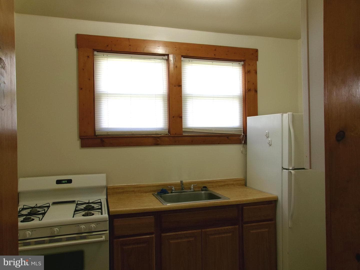 4204 Kenwood Avenue photo 14