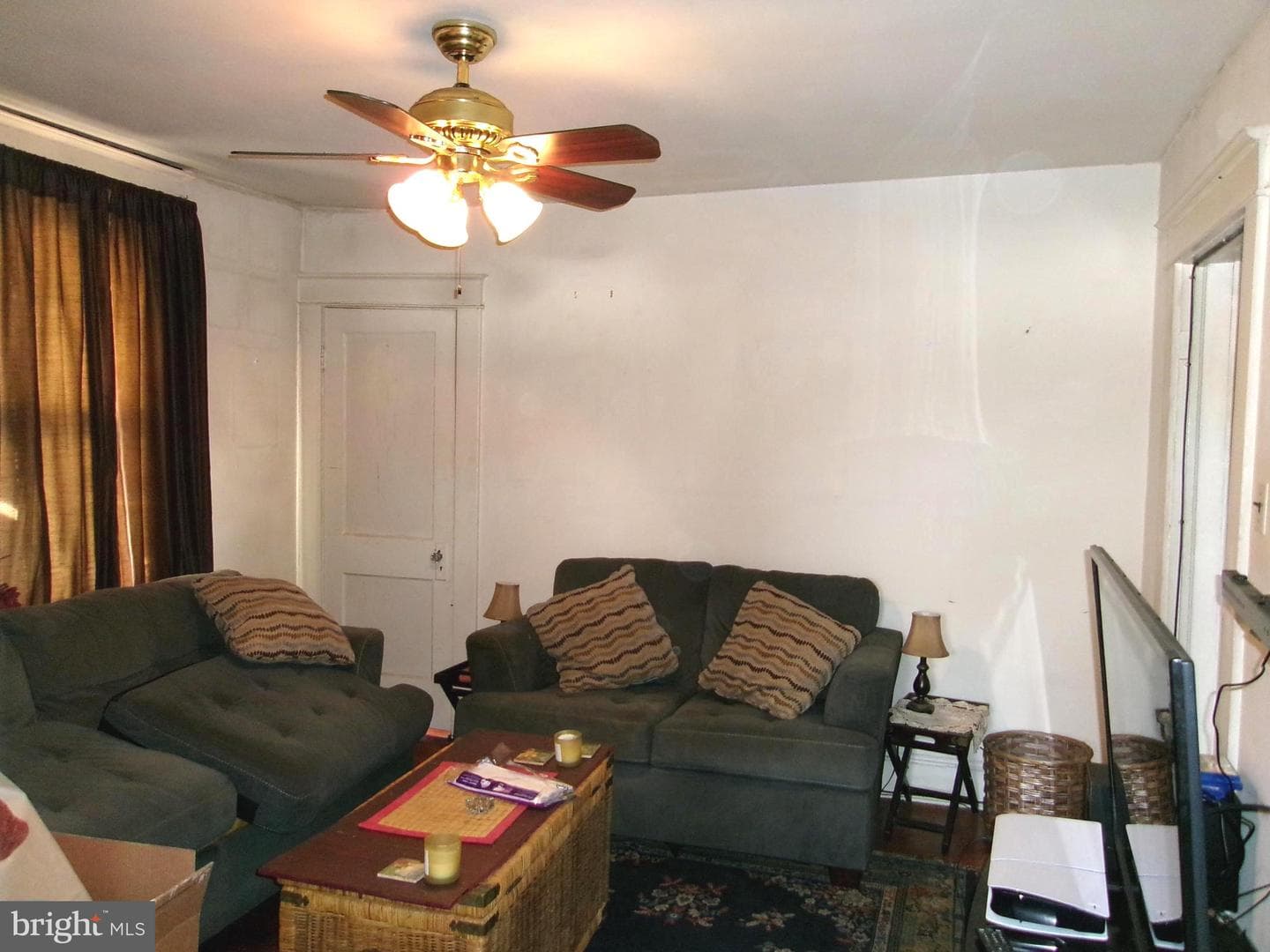 4204 Kenwood Avenue photo 5