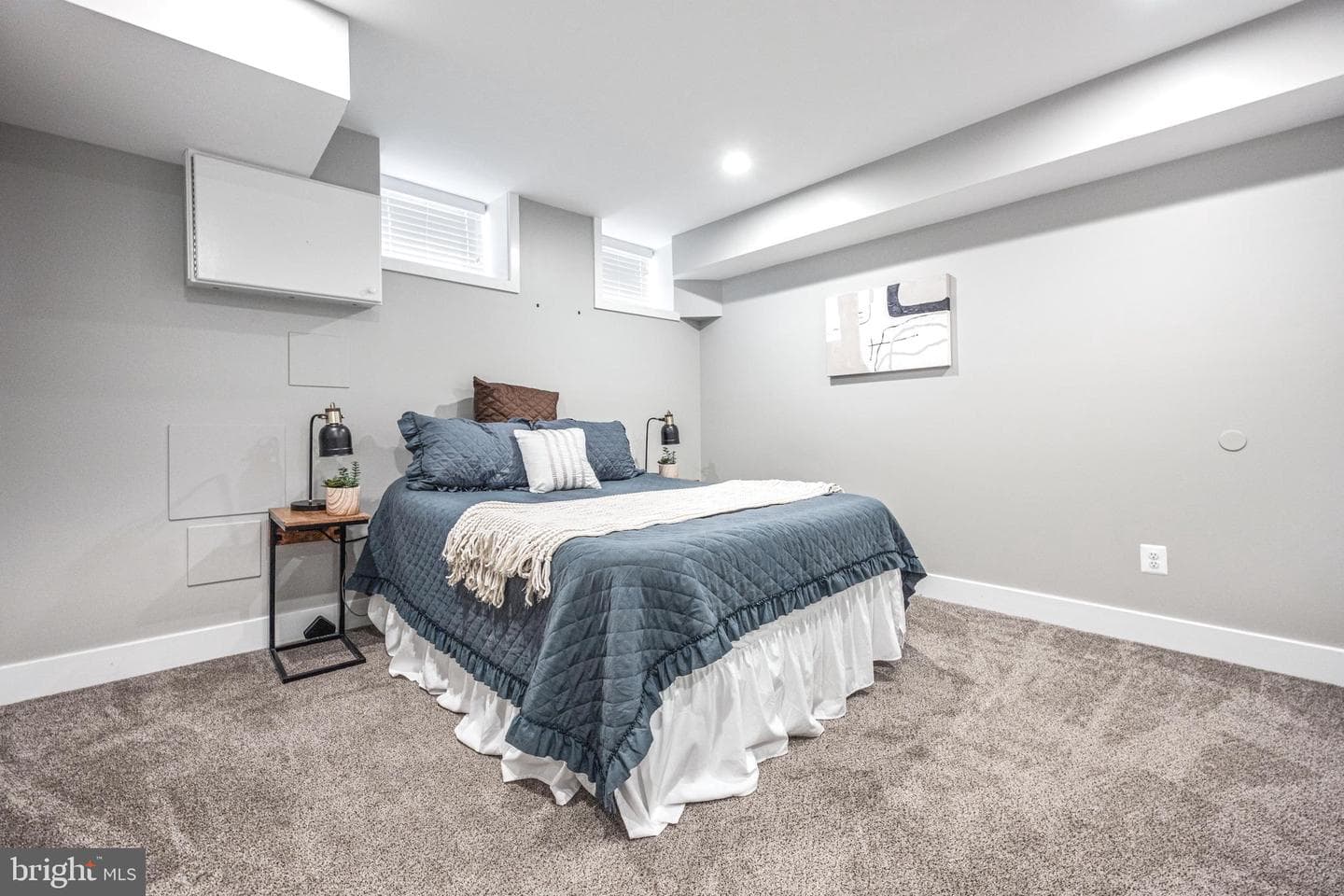 117 W Clement Street photo 33