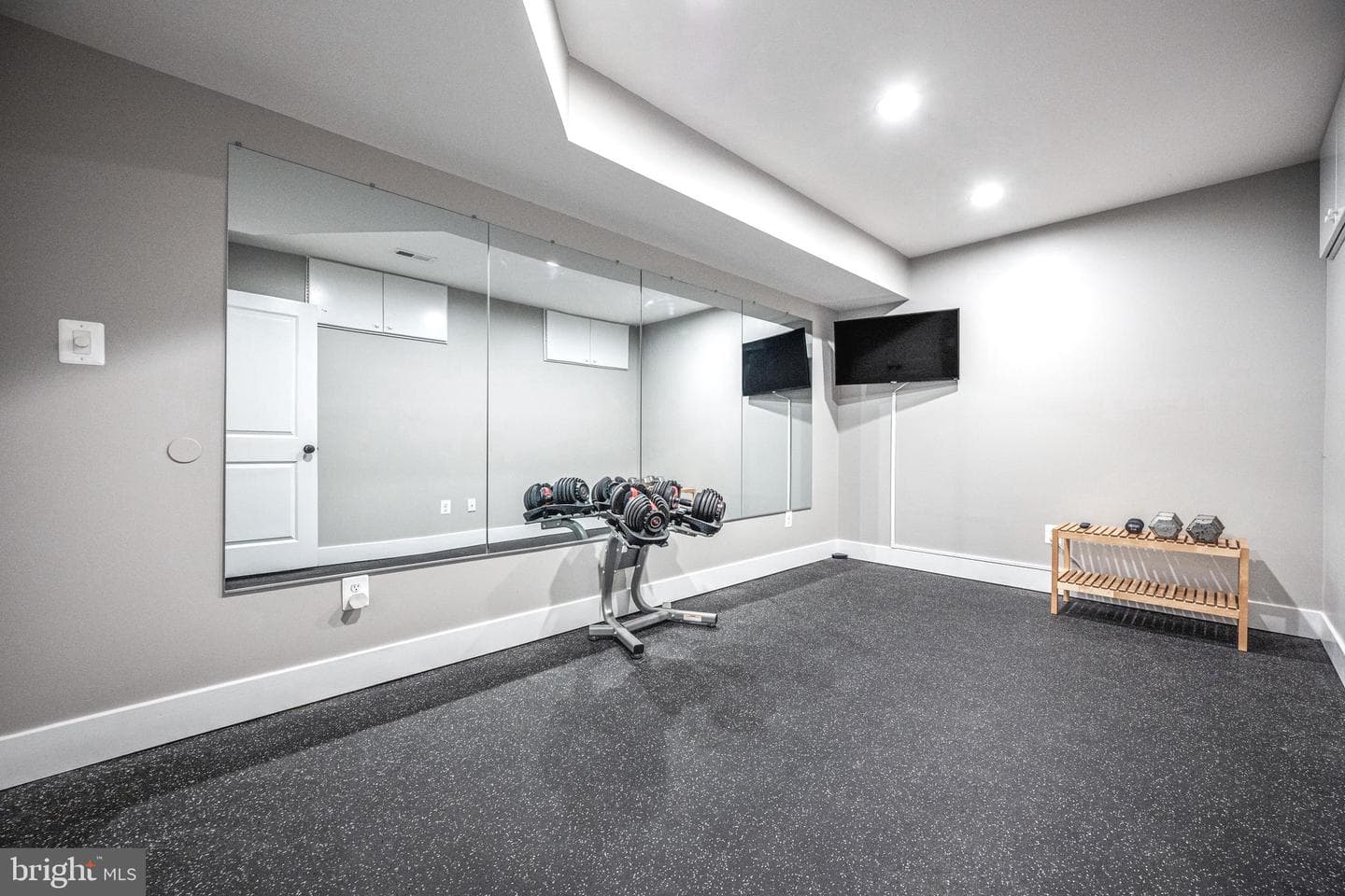 117 W Clement Street photo 36