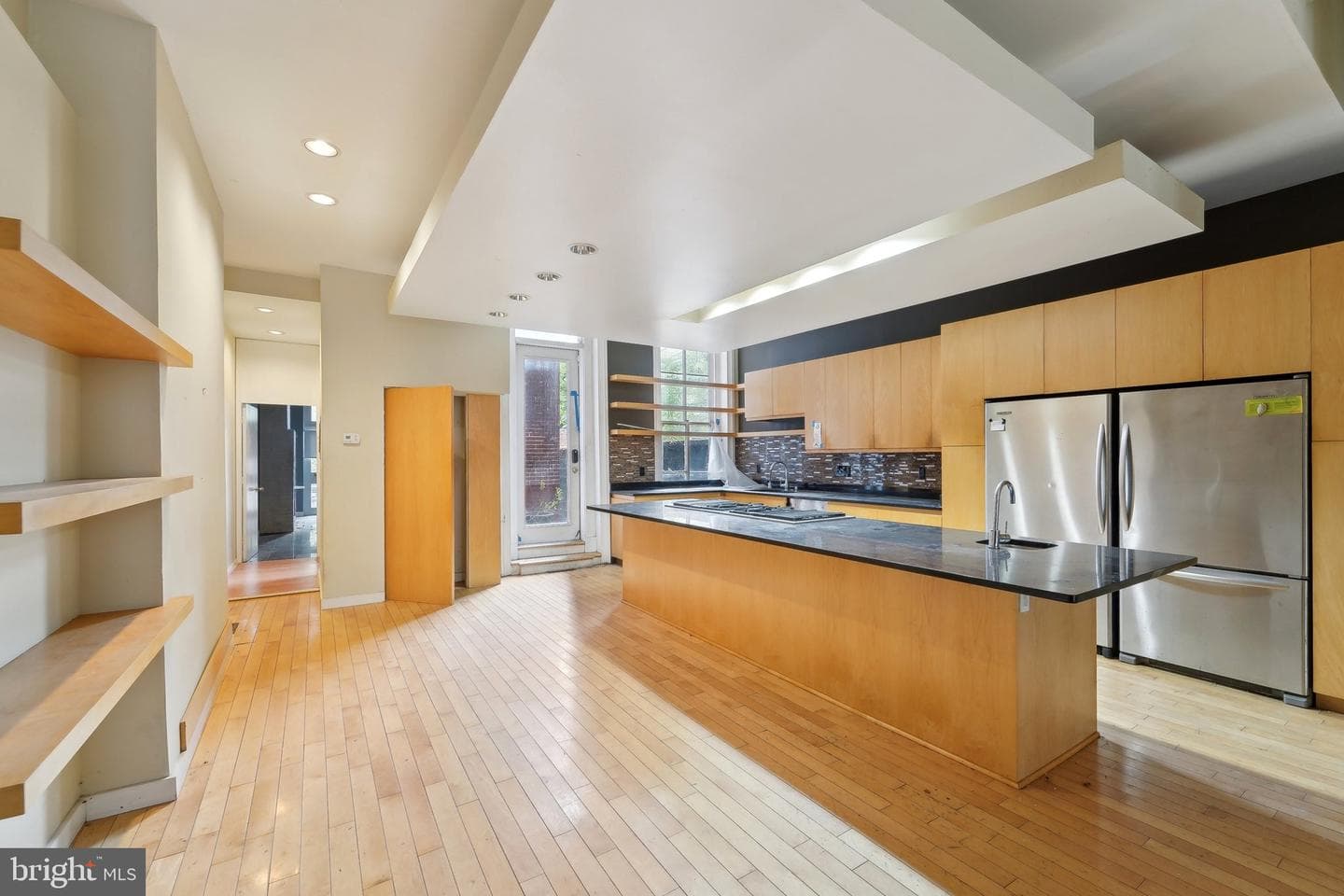 1602 Bolton Street photo 10
