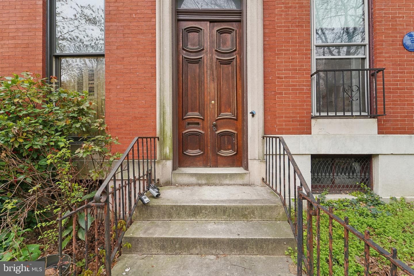 1602 Bolton Street photo 2