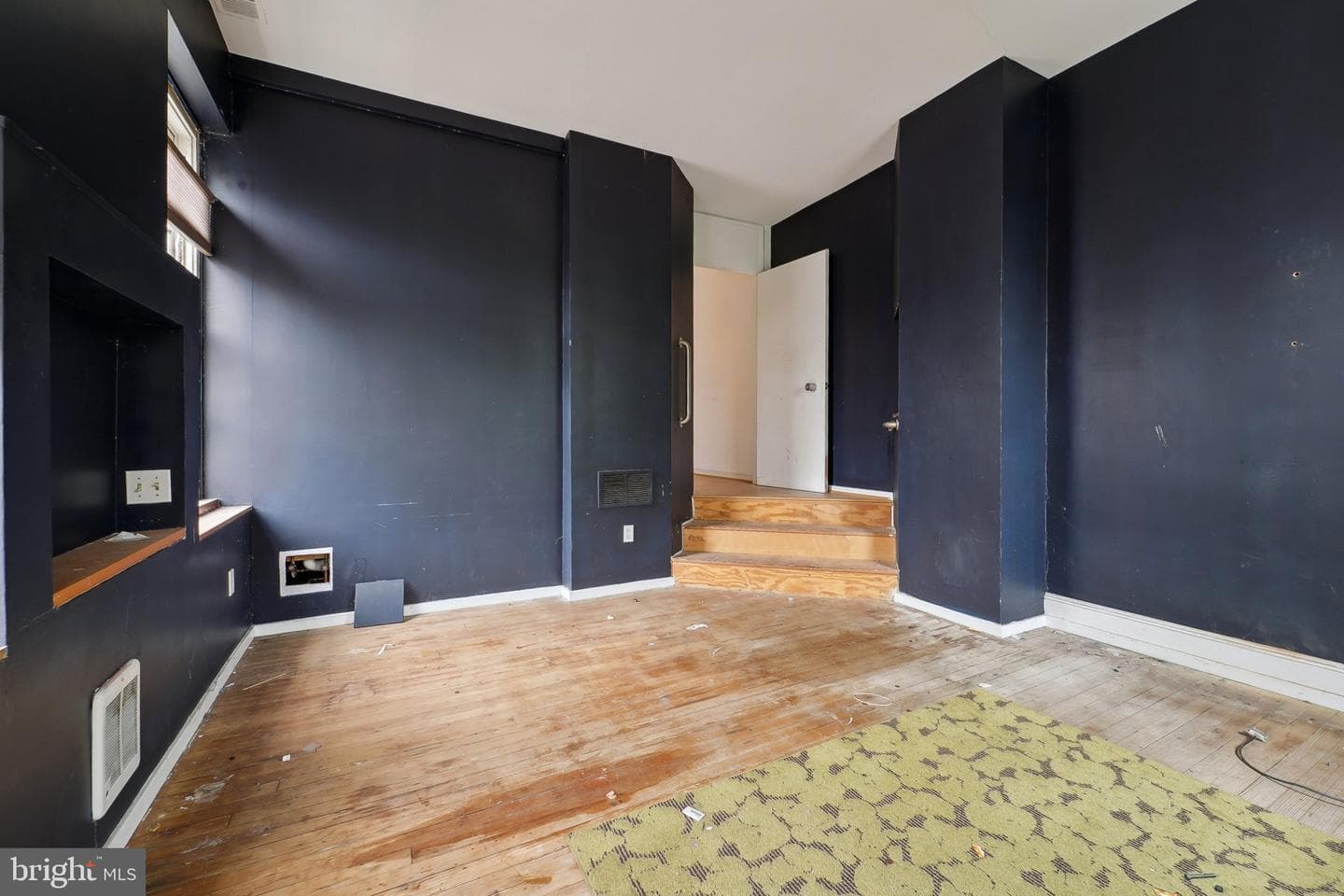 1602 Bolton Street photo 24