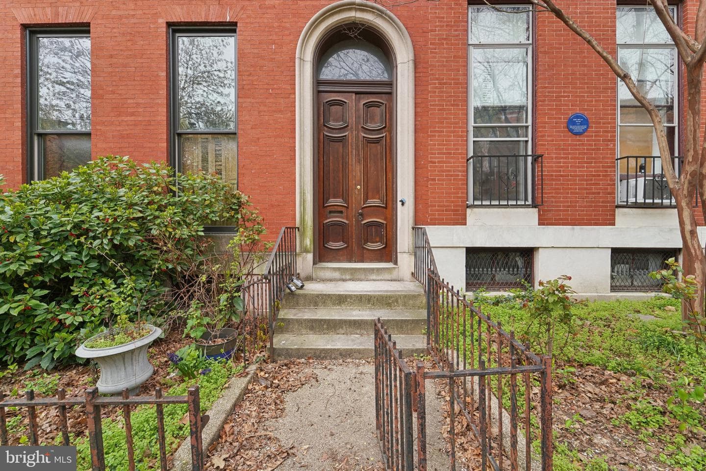 1602 Bolton Street photo 3