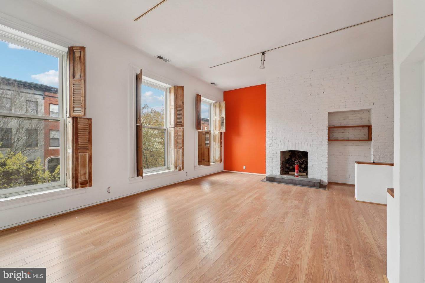 1602 Bolton Street photo 30