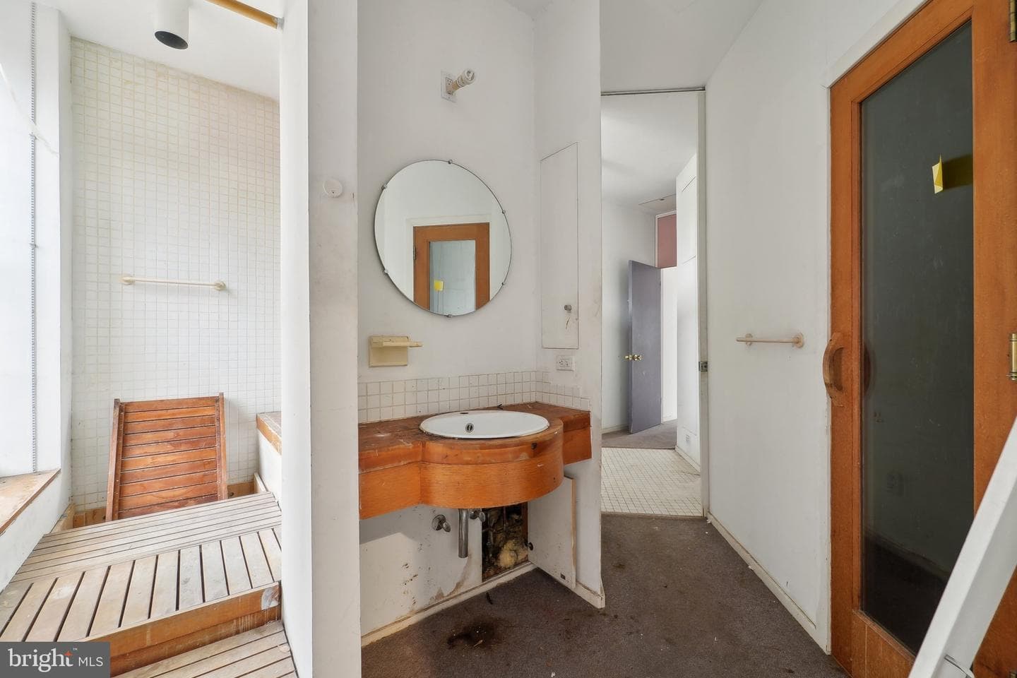1602 Bolton Street photo 40