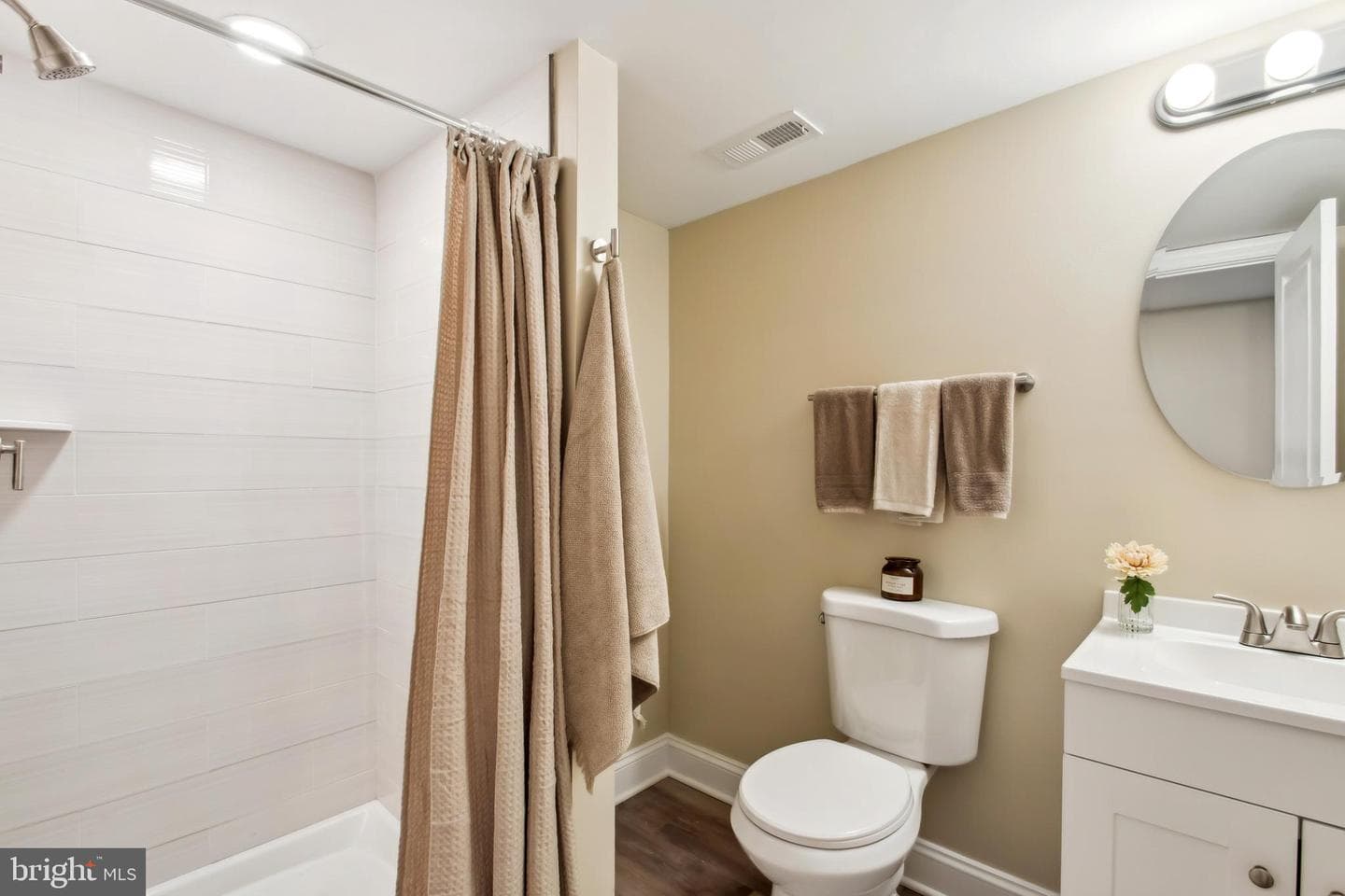 1505 N Broadway photo 28