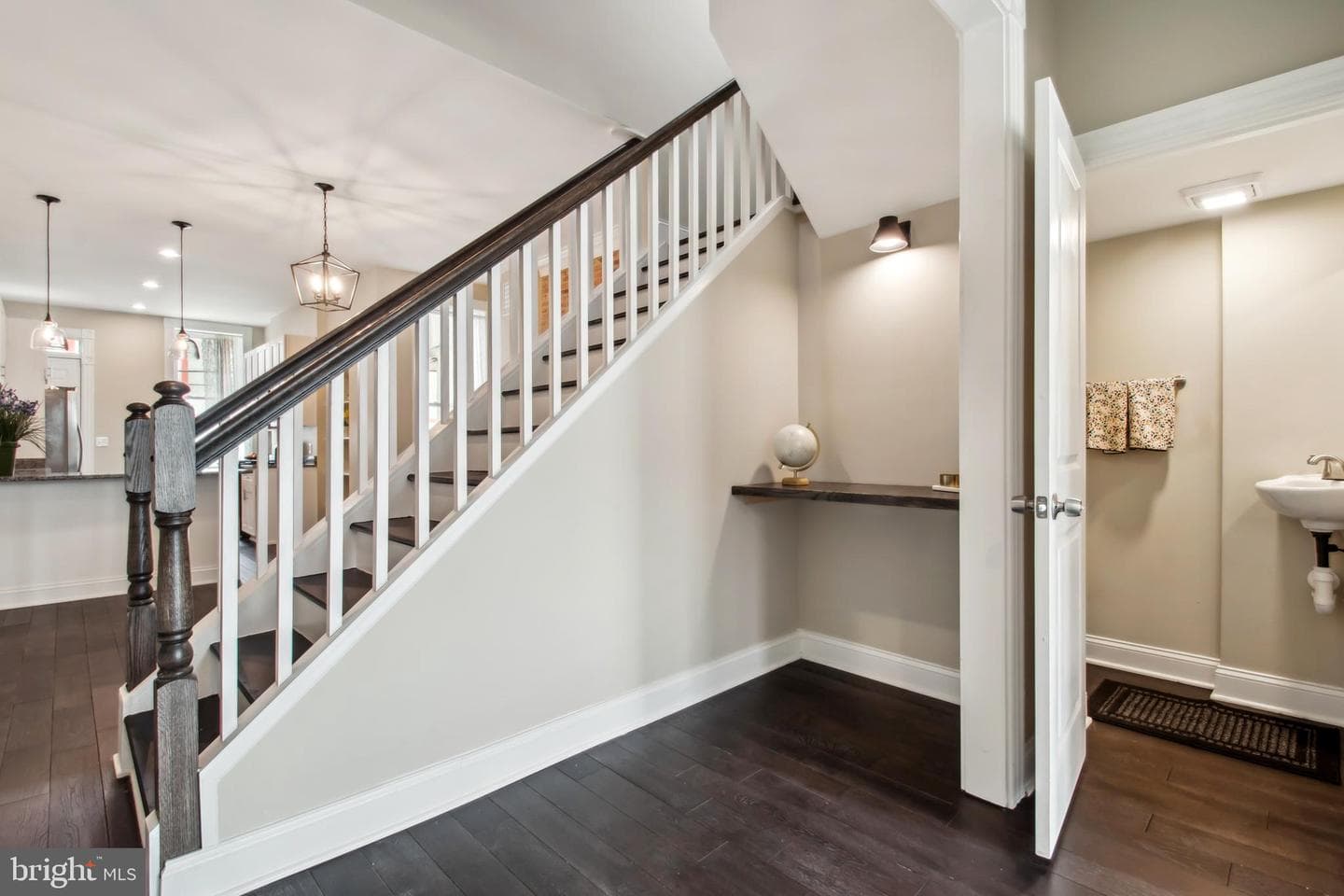 1505 N Broadway photo 7
