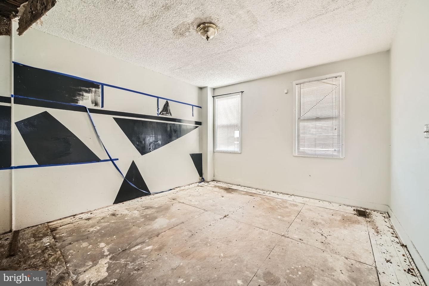4131 Fairview Avenue photo 2