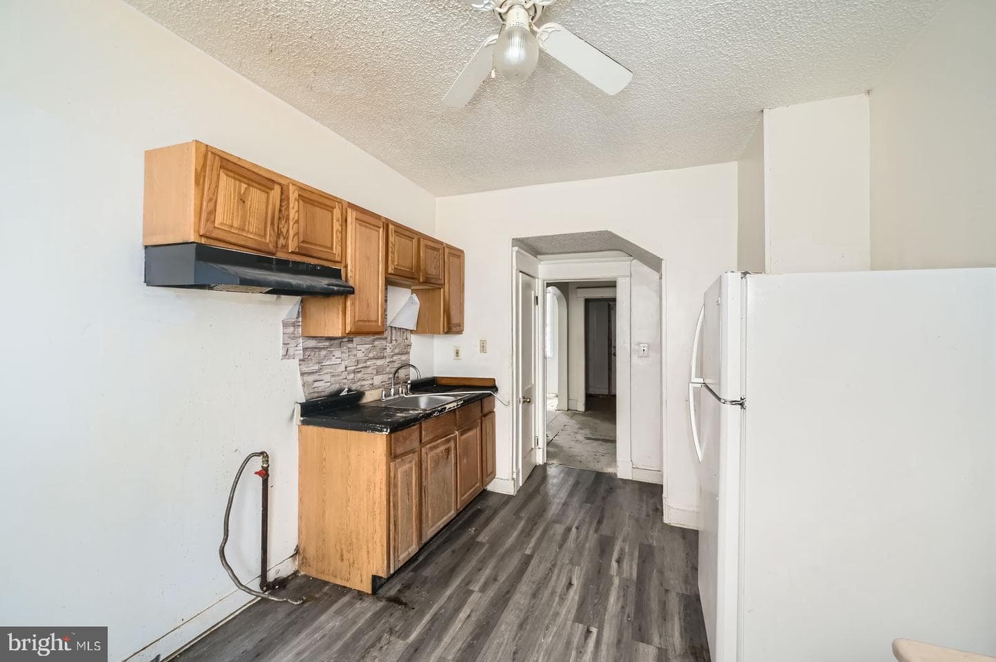 4131 Fairview Avenue photo 4