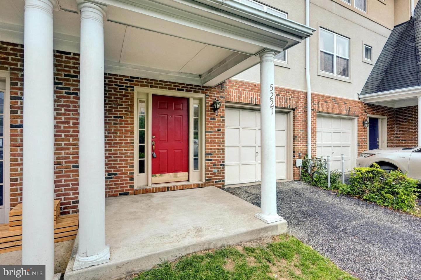 5221 Tabard Court photo 2