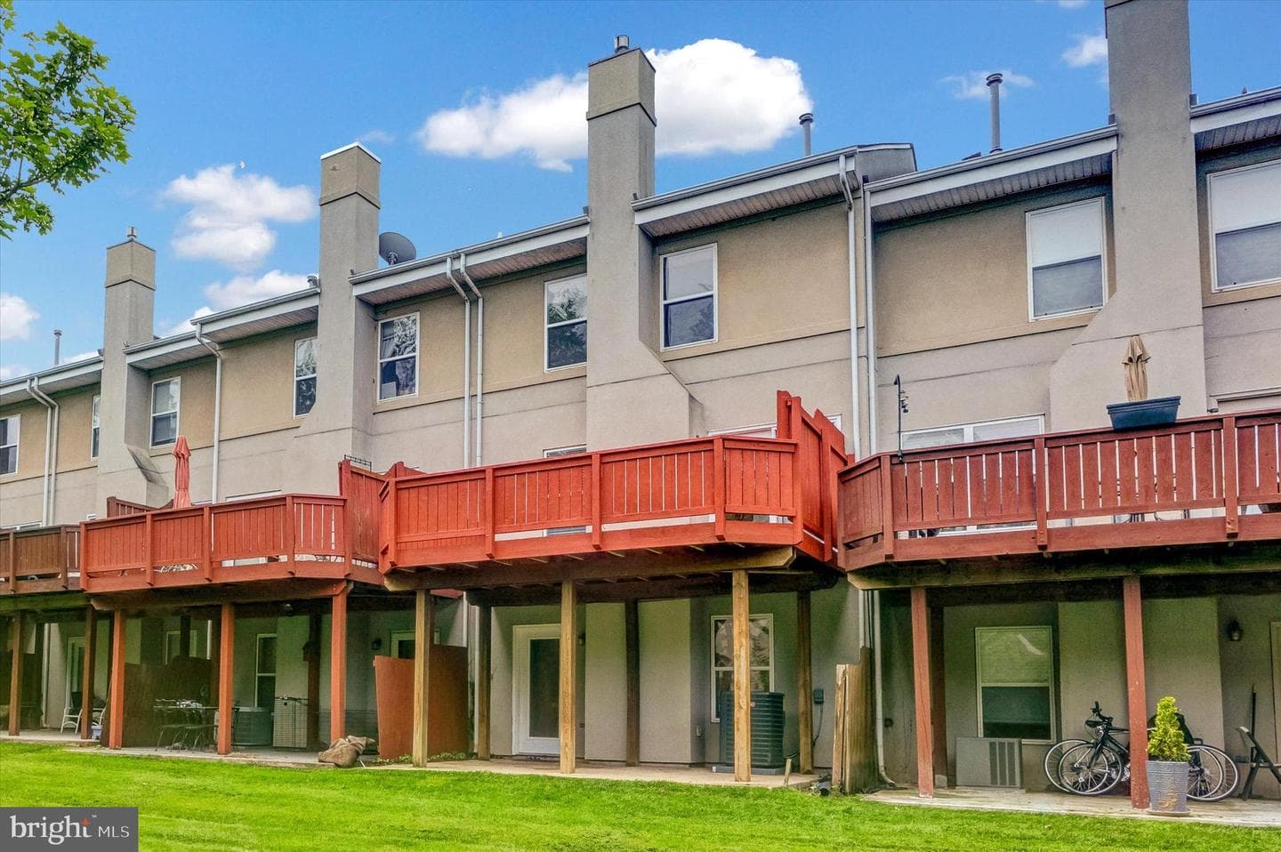 5221 Tabard Court photo 33