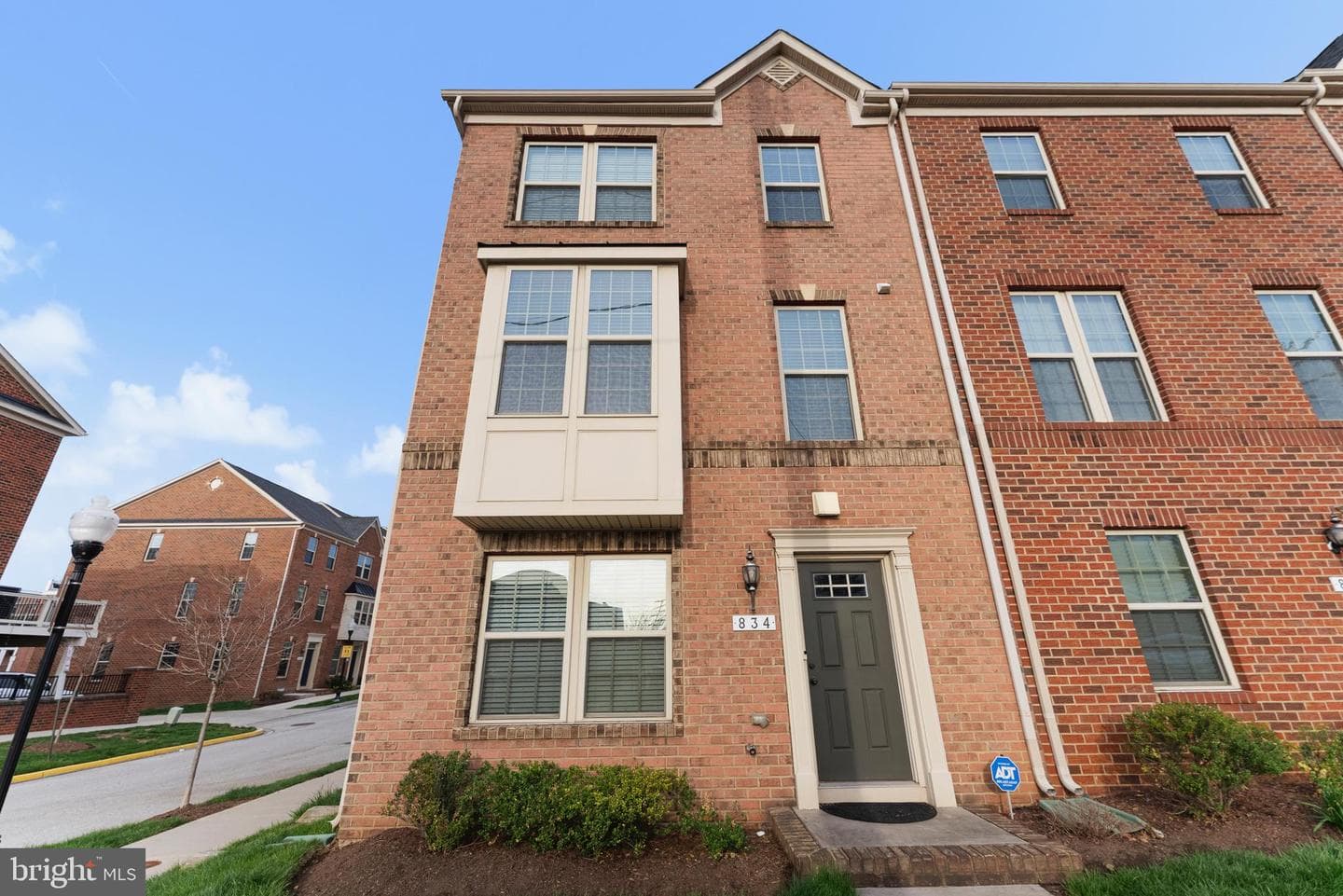 834 Oldham Street photo 2
