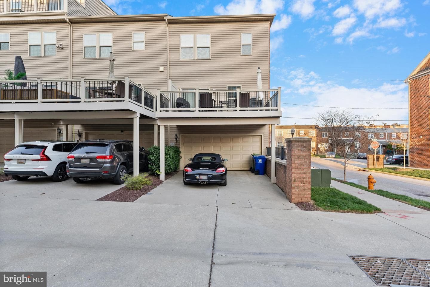 834 Oldham Street photo 47