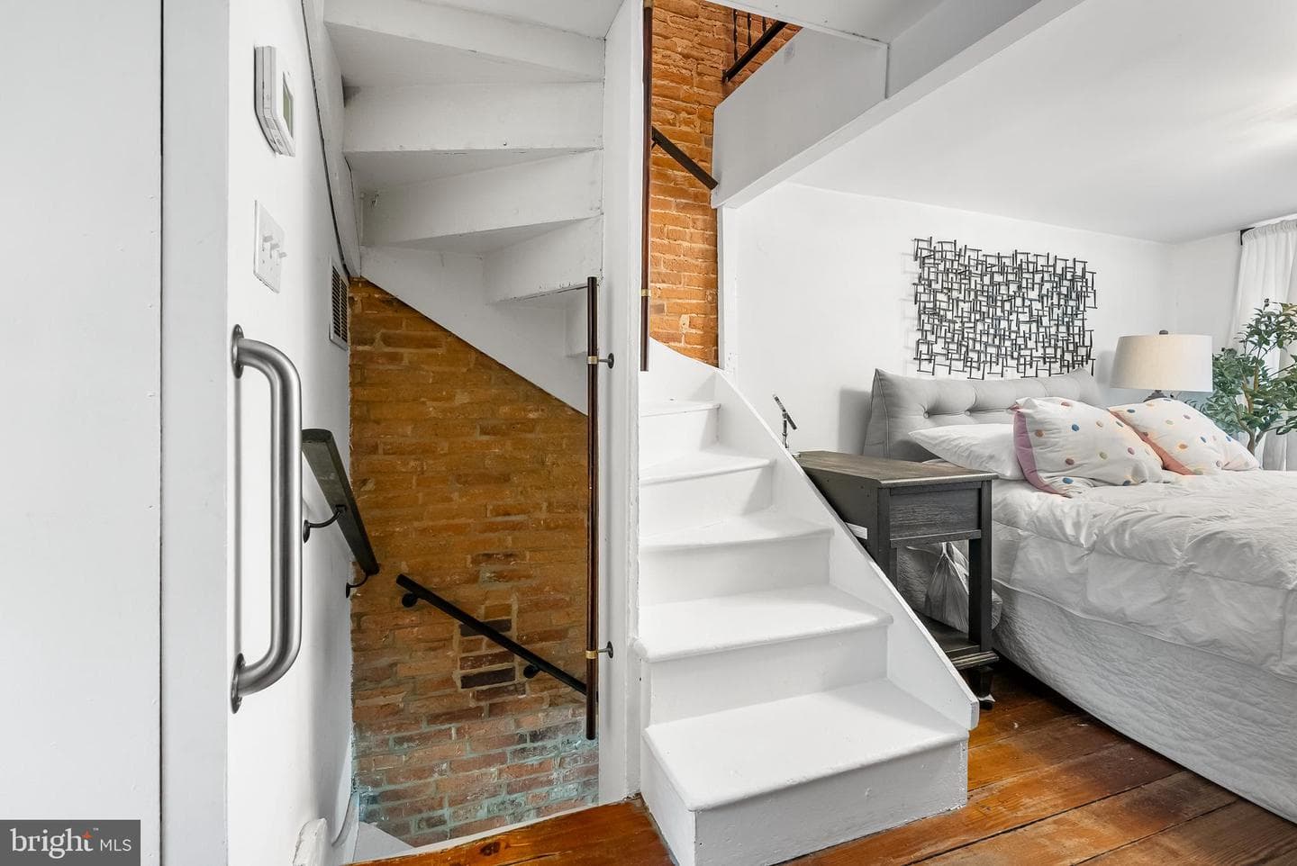 1812 Lancaster Street photo 14
