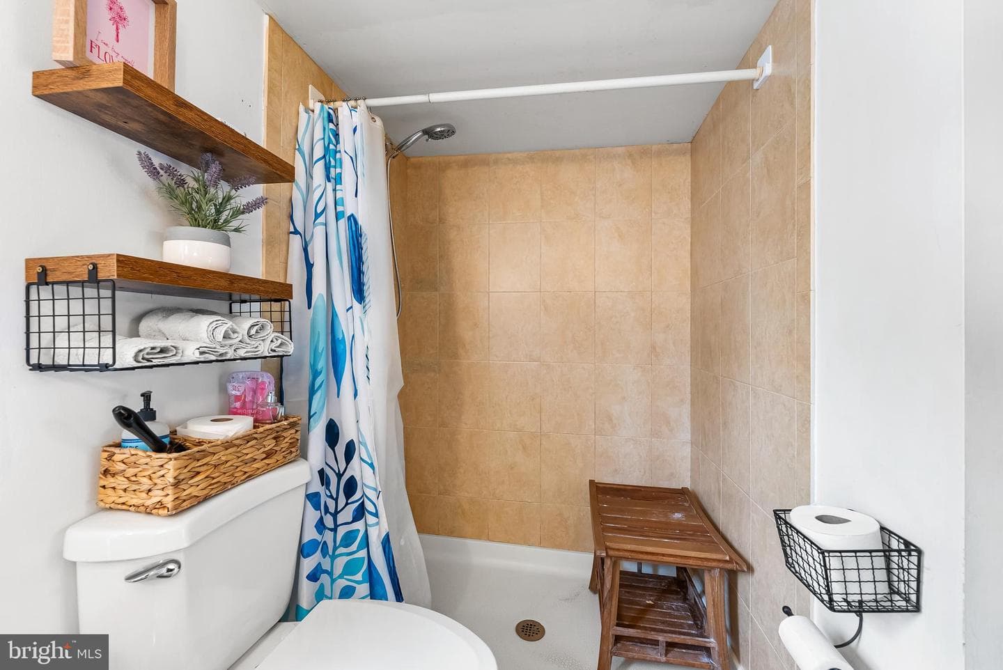 1812 Lancaster Street photo 18