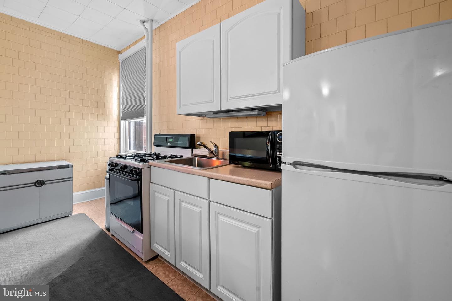 2820 Saint Paul Street photo 22
