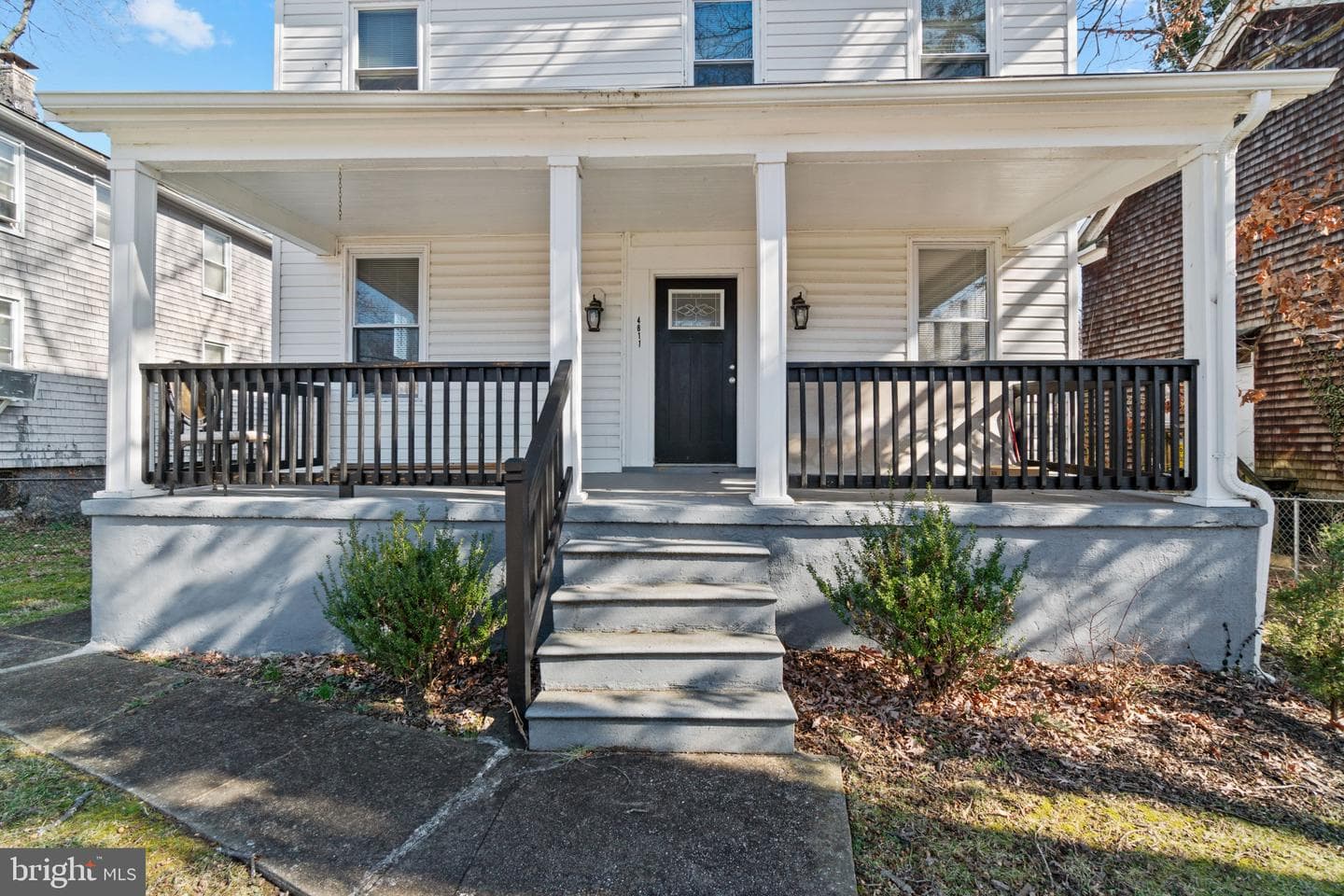 4811 Laurel Avenue photo 2