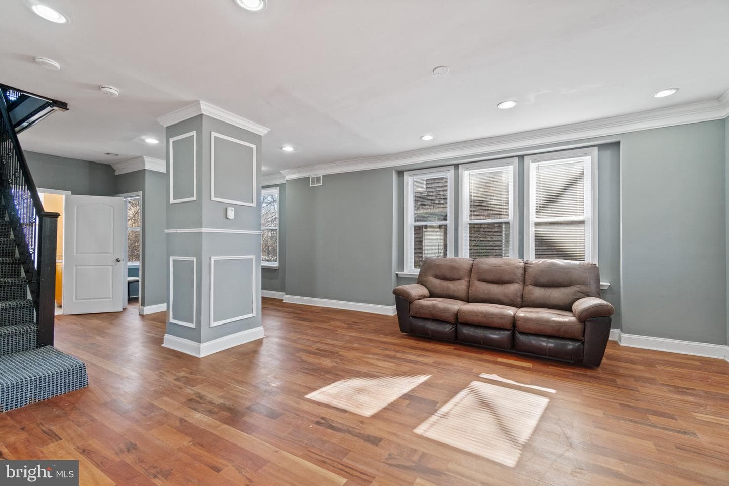 4811 Laurel Avenue photo 5