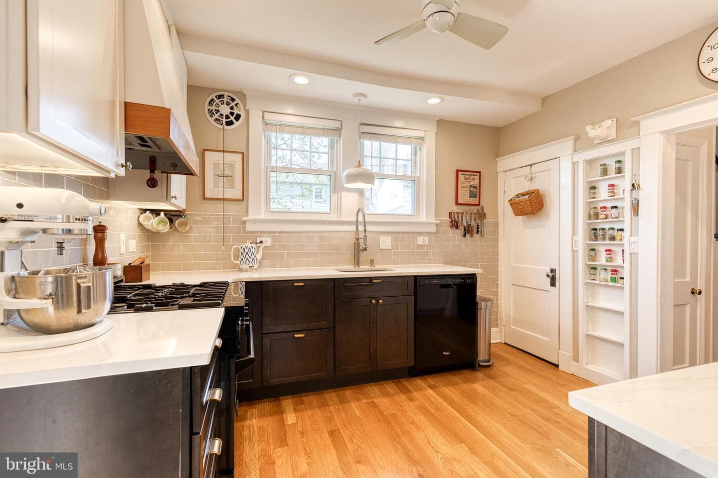 6304 Mayflower Road photo 13