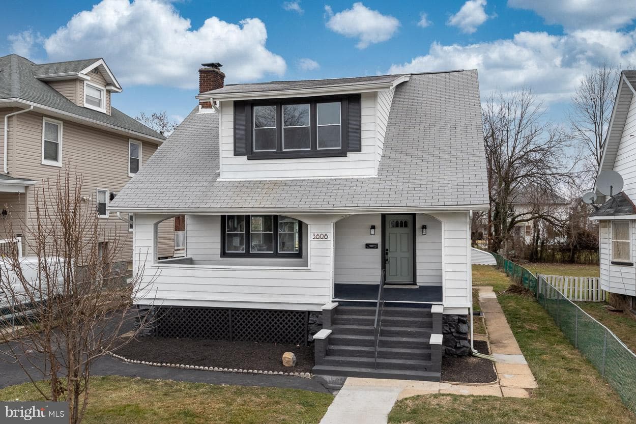 3808 Barrington Road photo 1