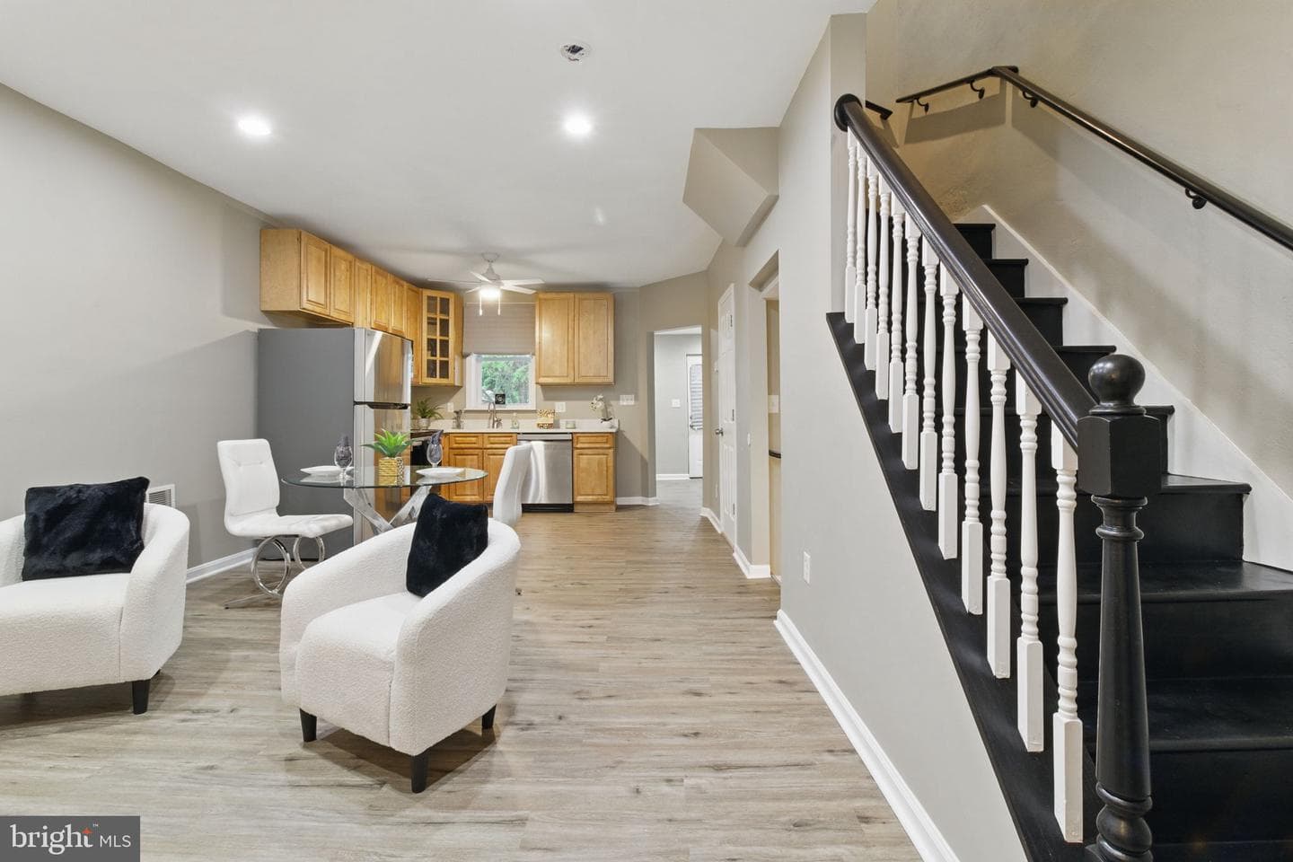 3025 Frisby Street photo 2