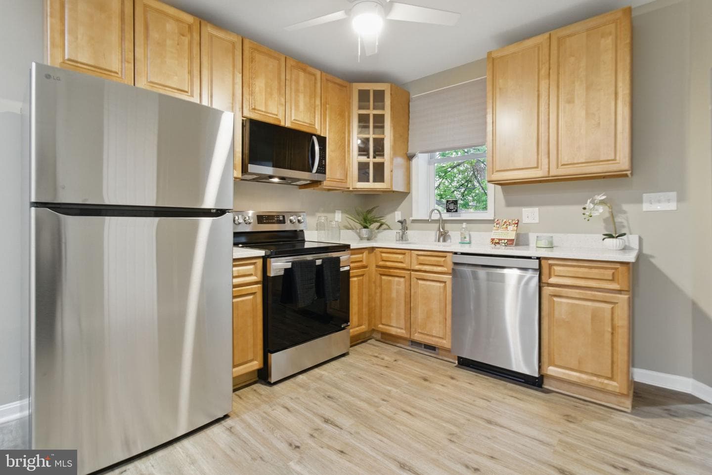 3025 Frisby Street photo 8