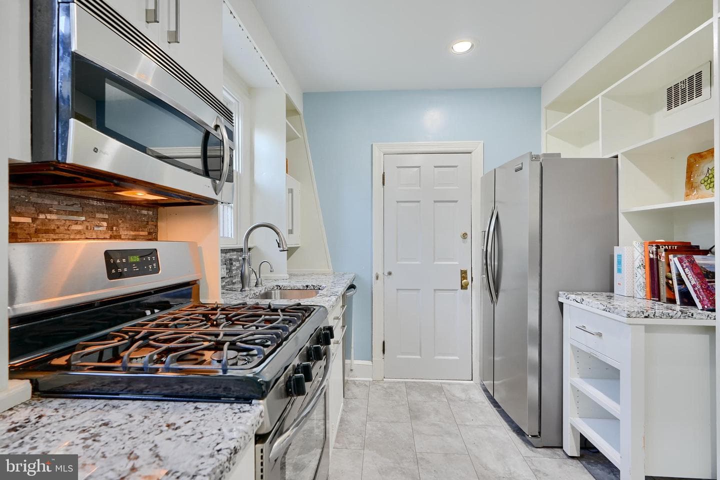1122 Bellemore Road photo 10