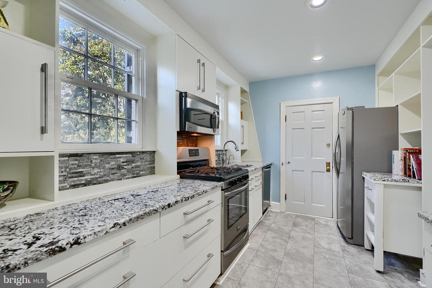 1122 Bellemore Road photo 11