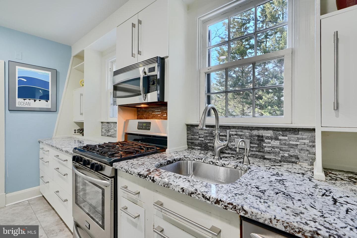 1122 Bellemore Road photo 13
