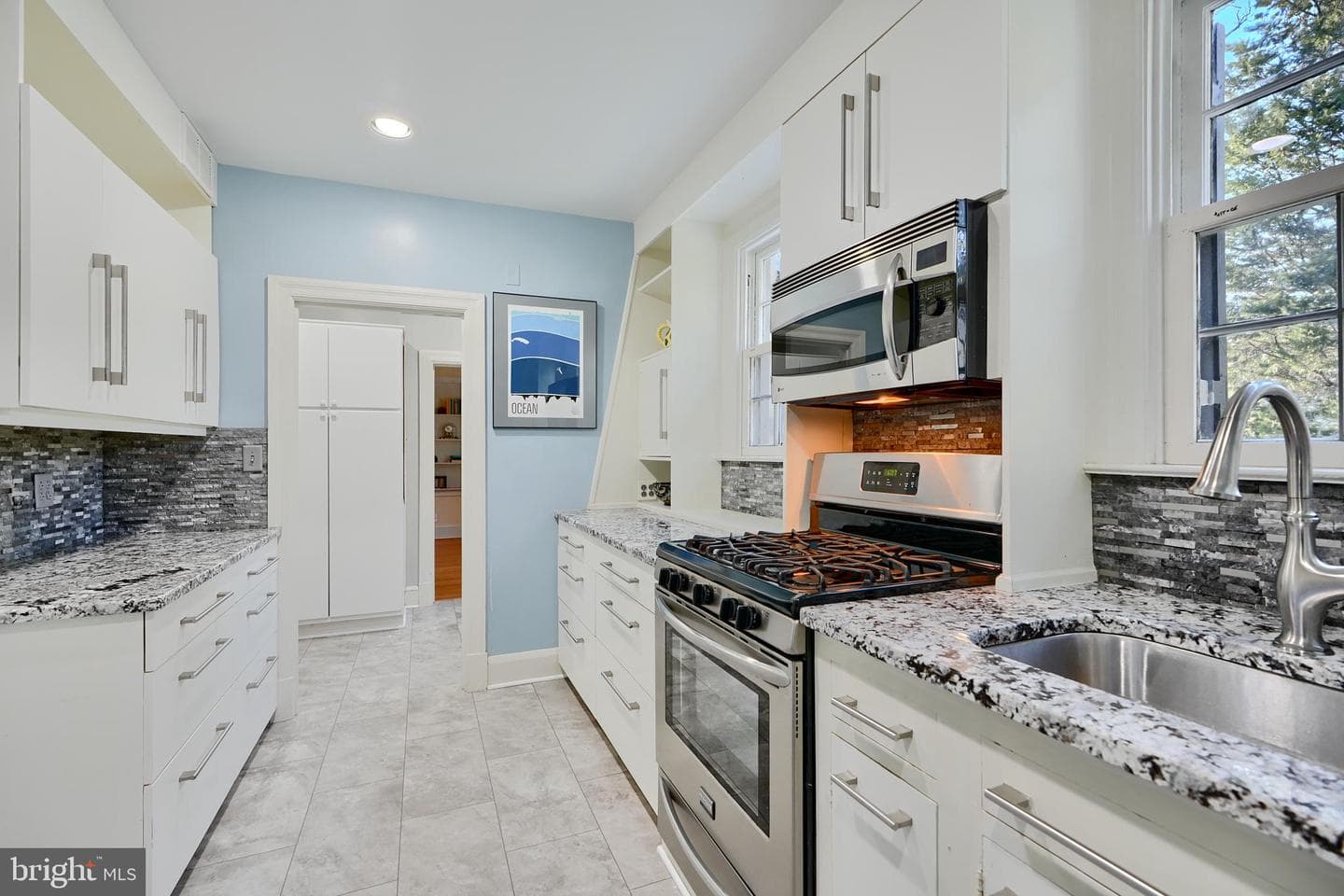 1122 Bellemore Road photo 14