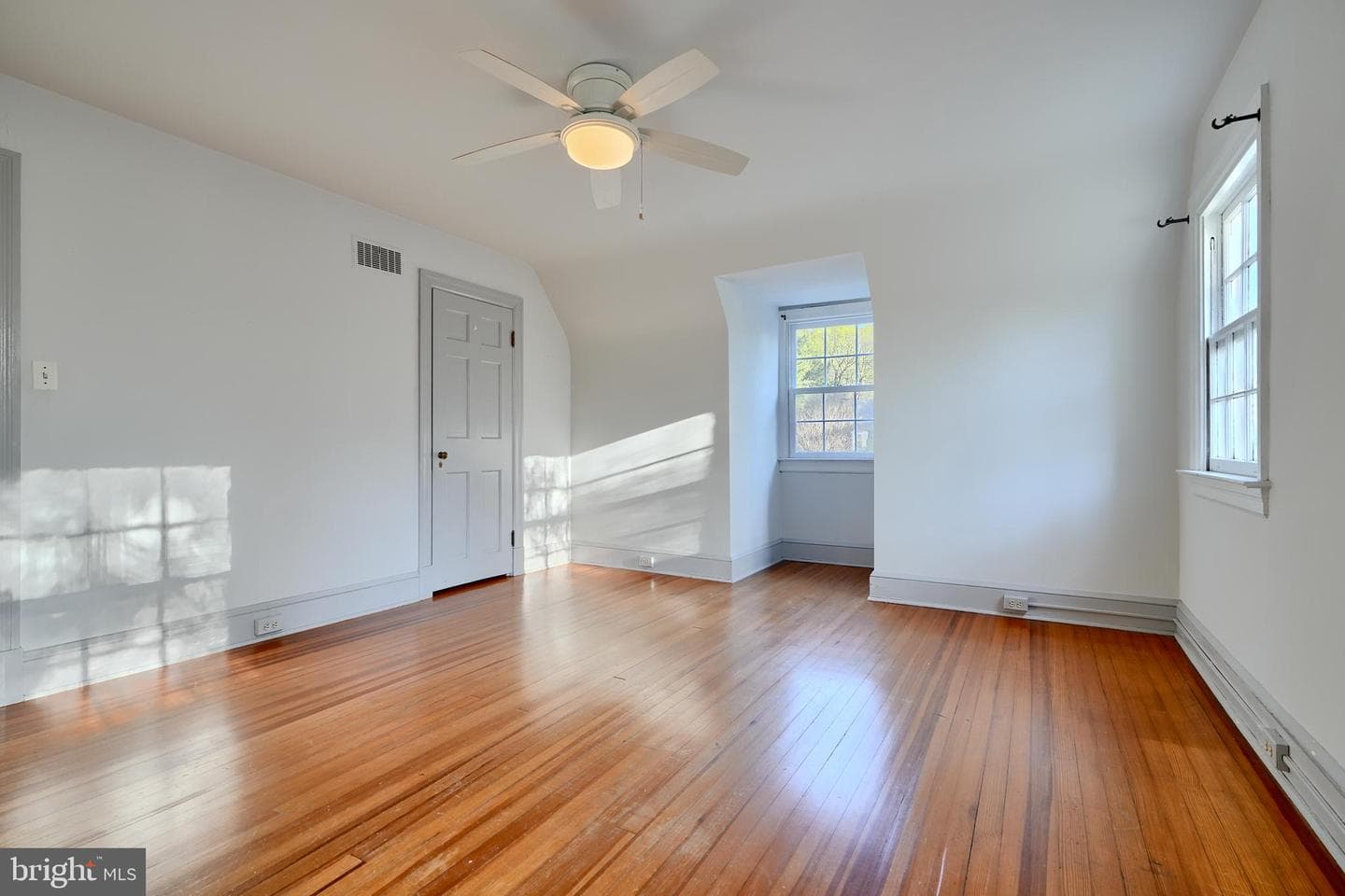 1122 Bellemore Road photo 27