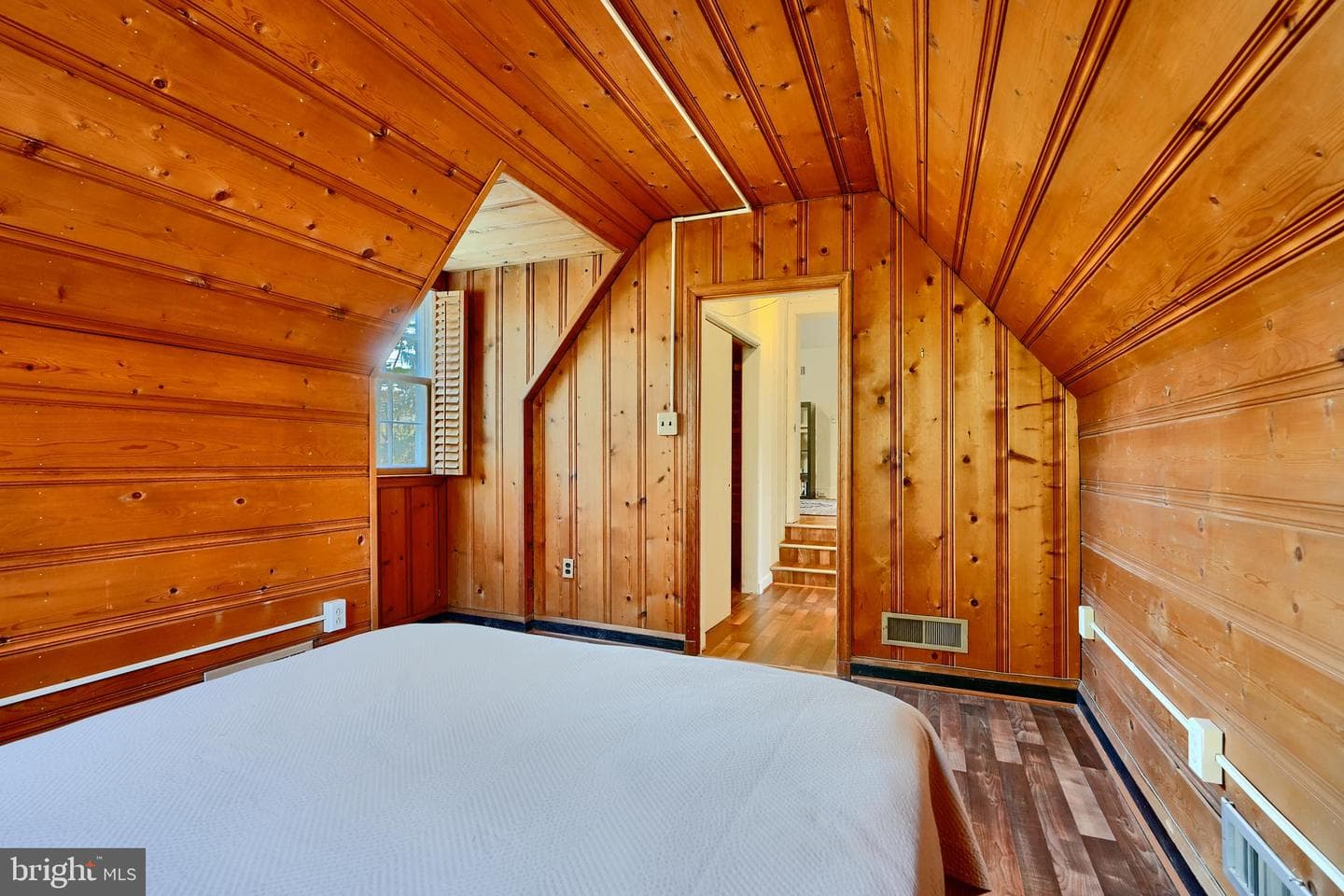 1122 Bellemore Road photo 33