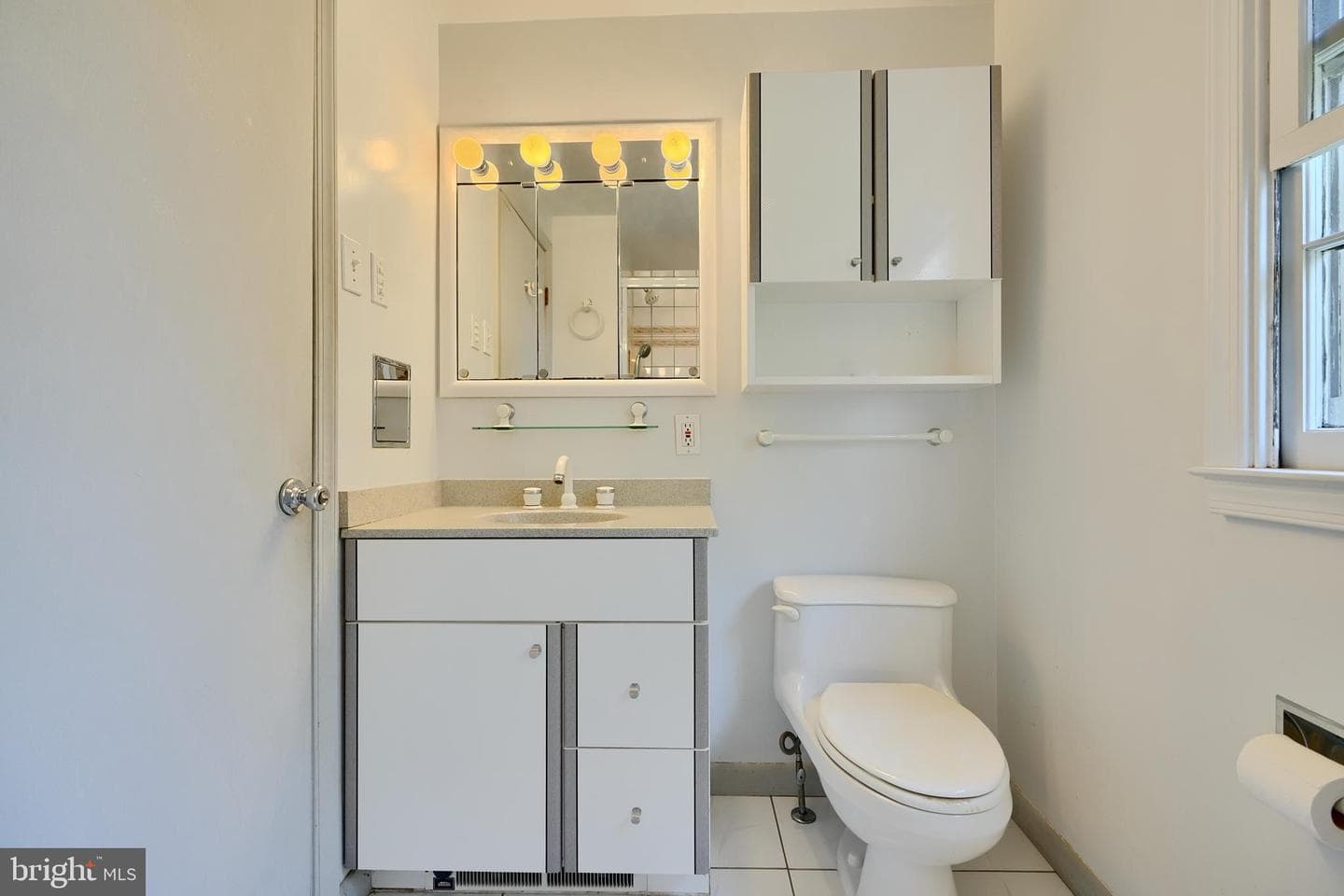 1122 Bellemore Road photo 36