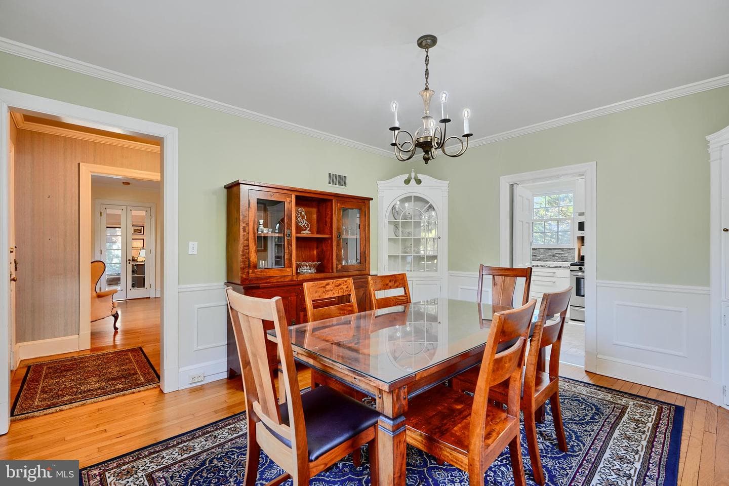 1122 Bellemore Road photo 8