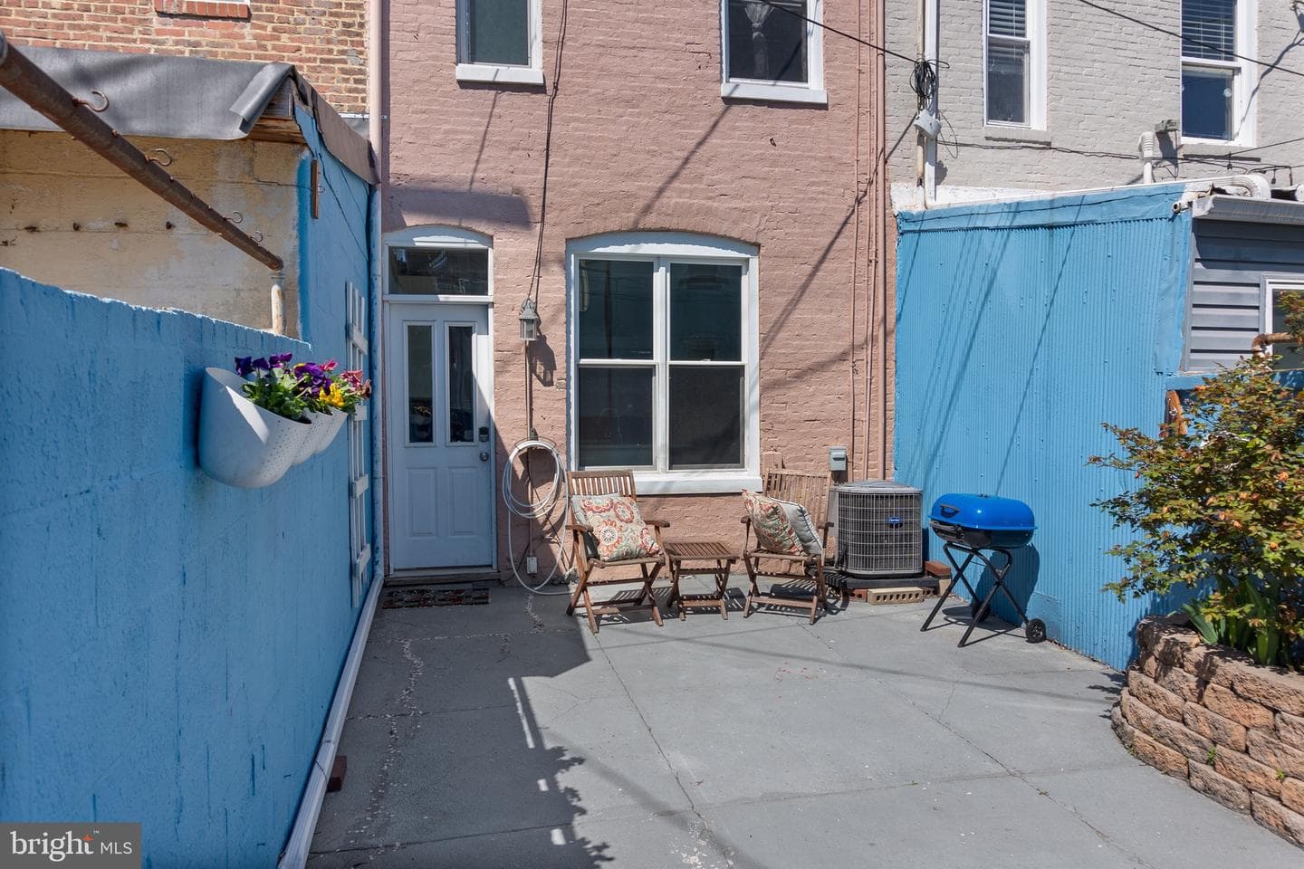 2603 E Fairmount Avenue photo 30