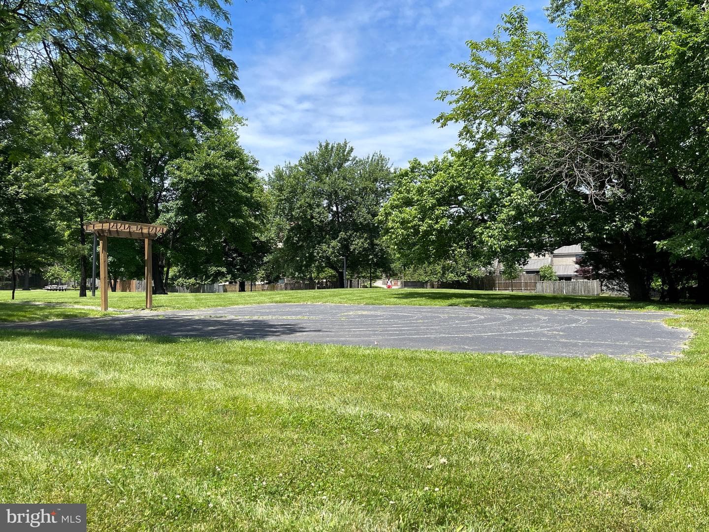 2223 Deerfern Crescent photo 7
