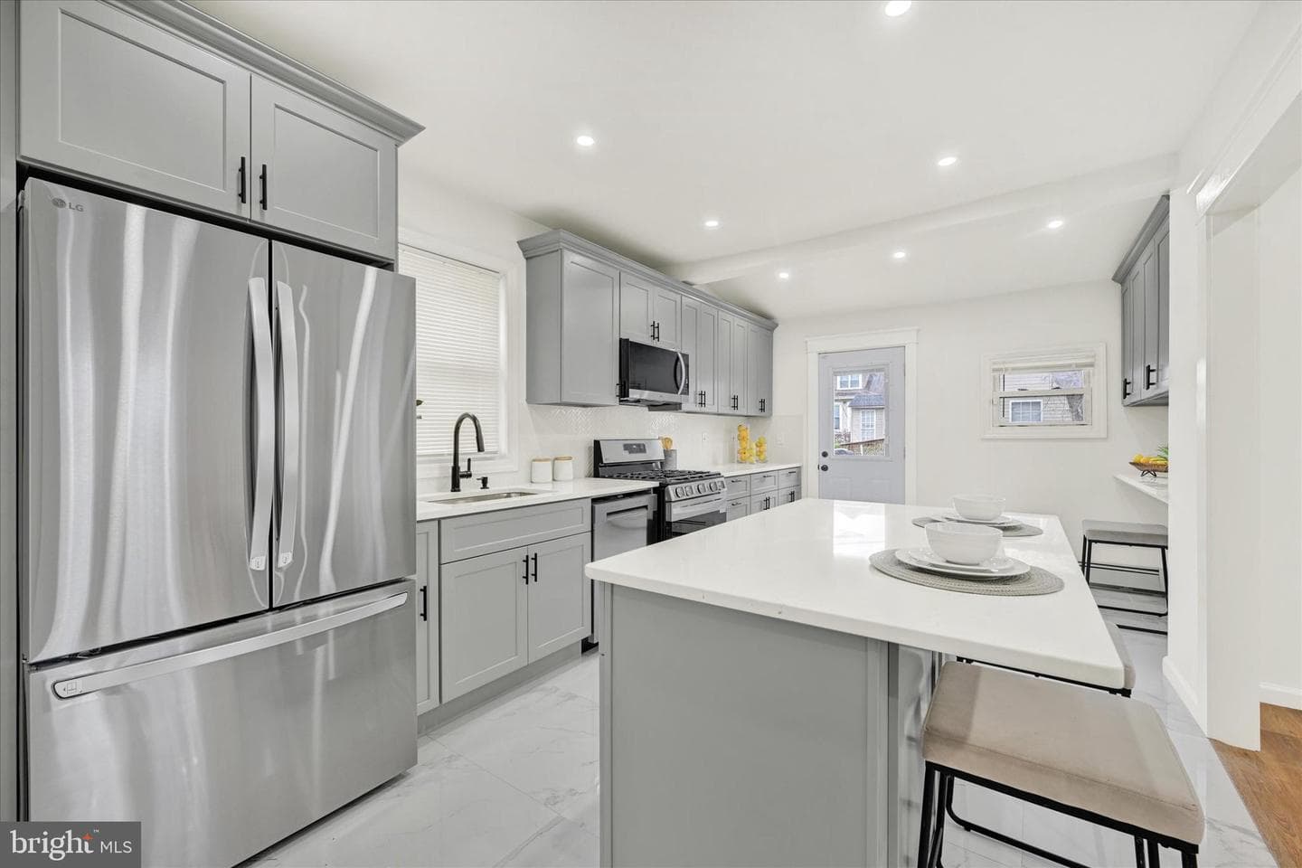 3505 Ingleside Avenue photo 1
