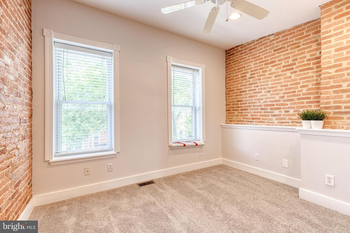 1538 S Hanover Street photo 25