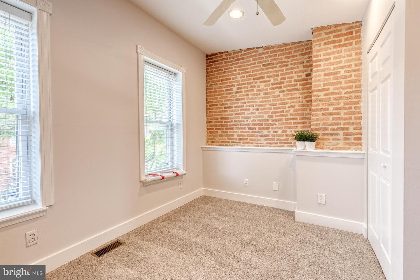 1538 S Hanover Street photo 26