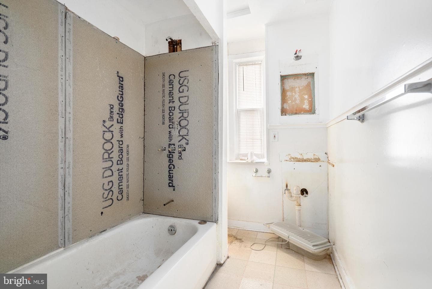 801 W 35th Street photo 36