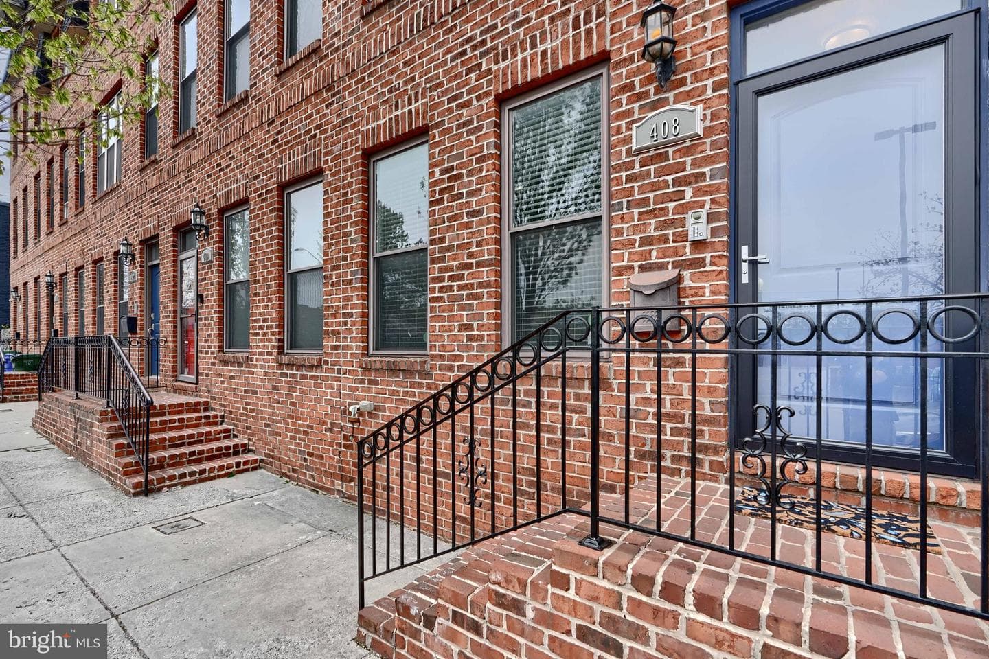 408 Grundy Street photo 2