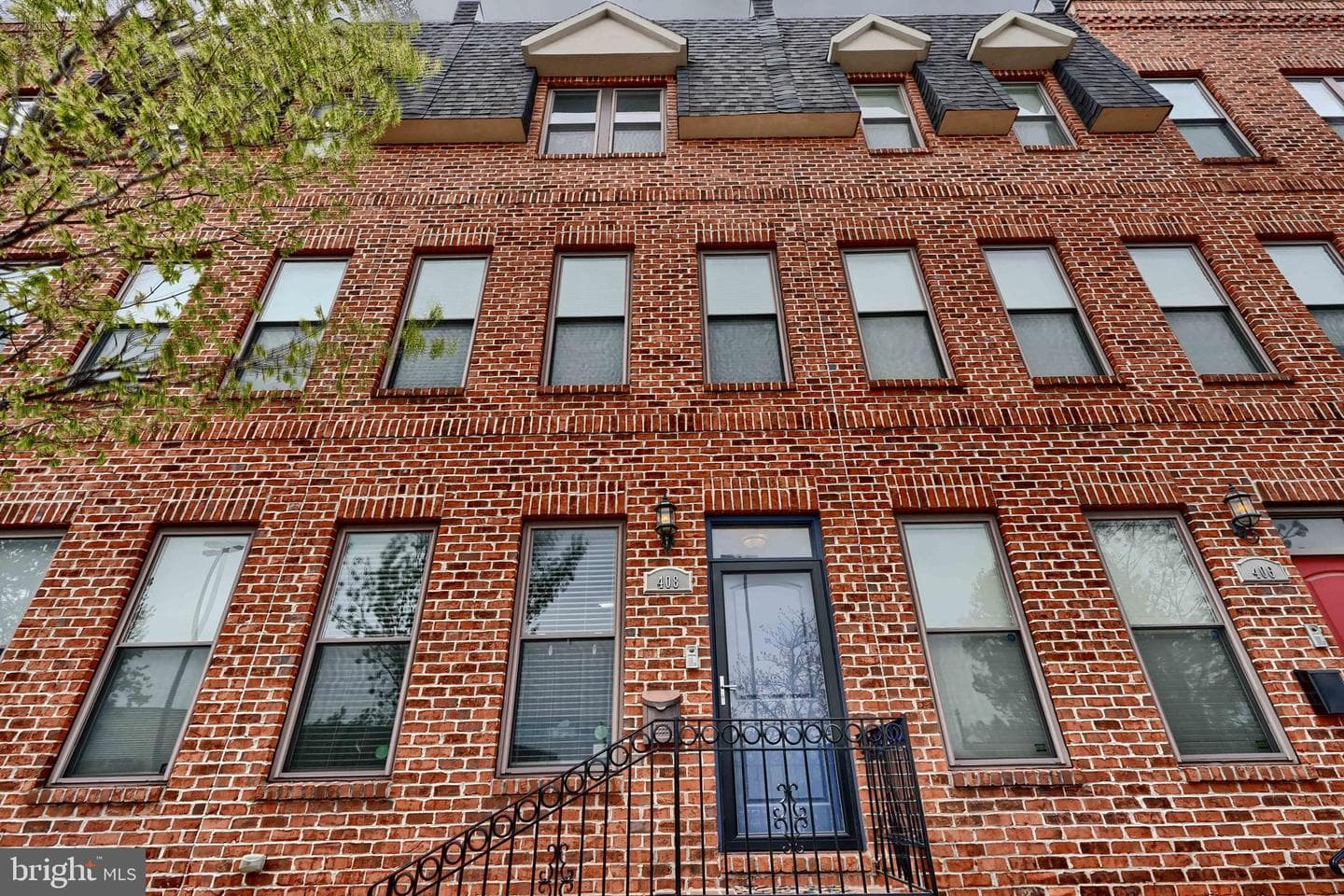 408 Grundy Street photo 3