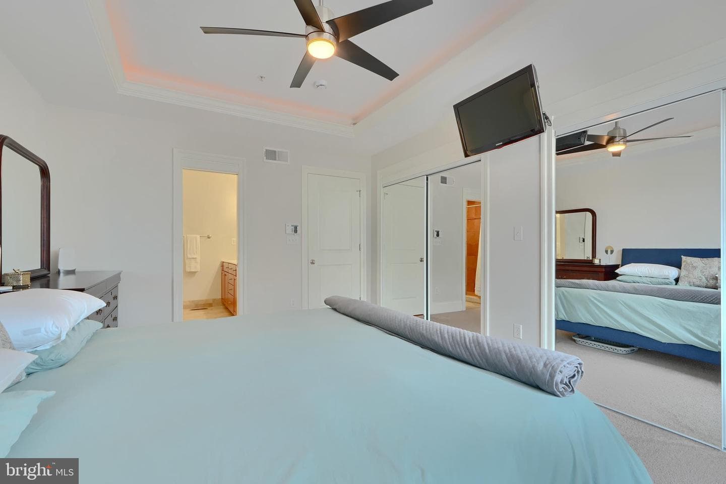 408 Grundy Street photo 40