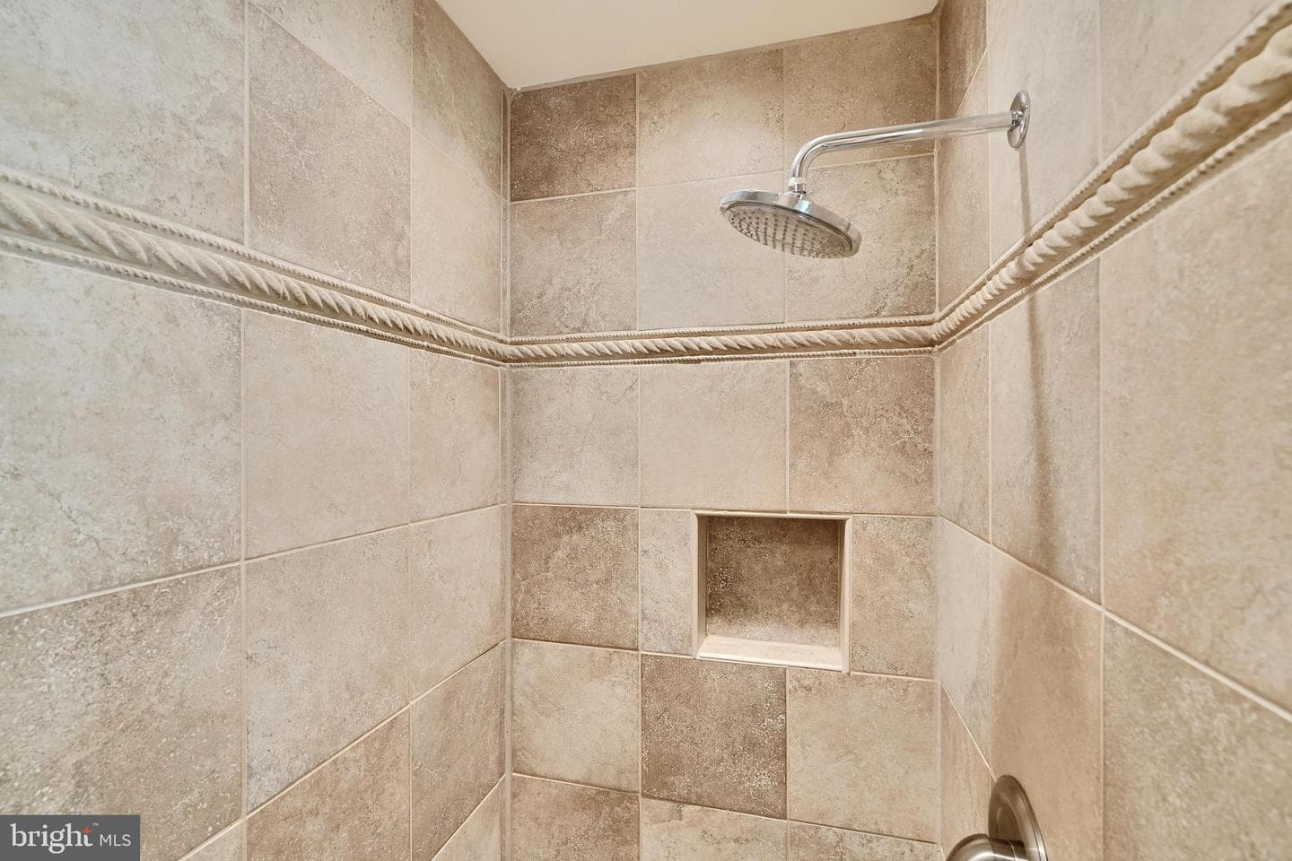 408 Grundy Street photo 41