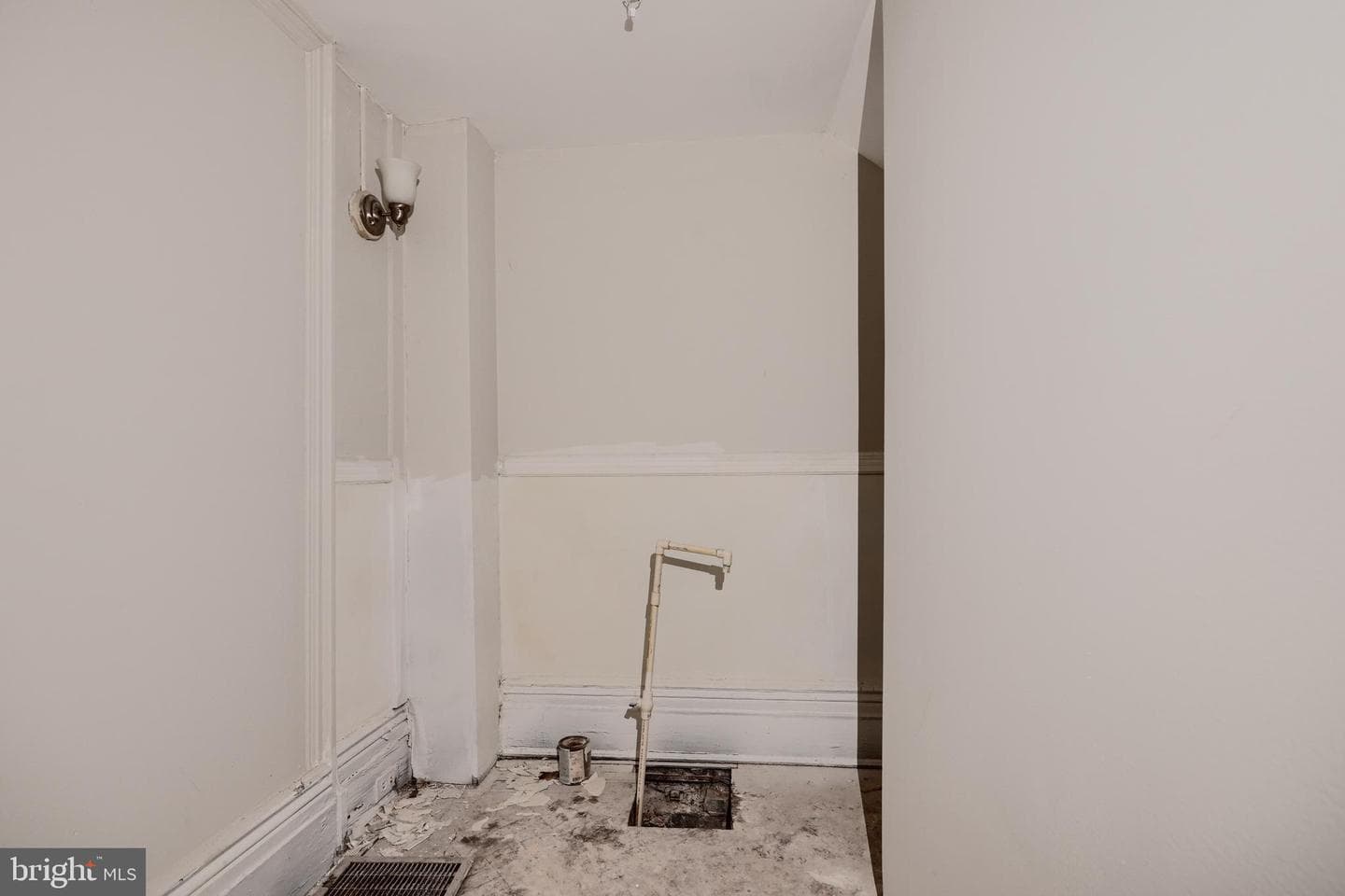 2530 Madison Avenue photo 10