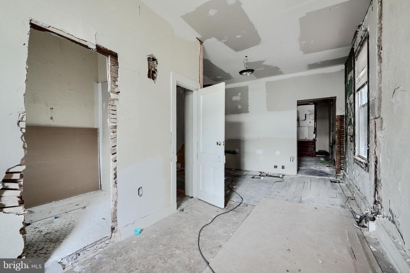 2530 Madison Avenue photo 26