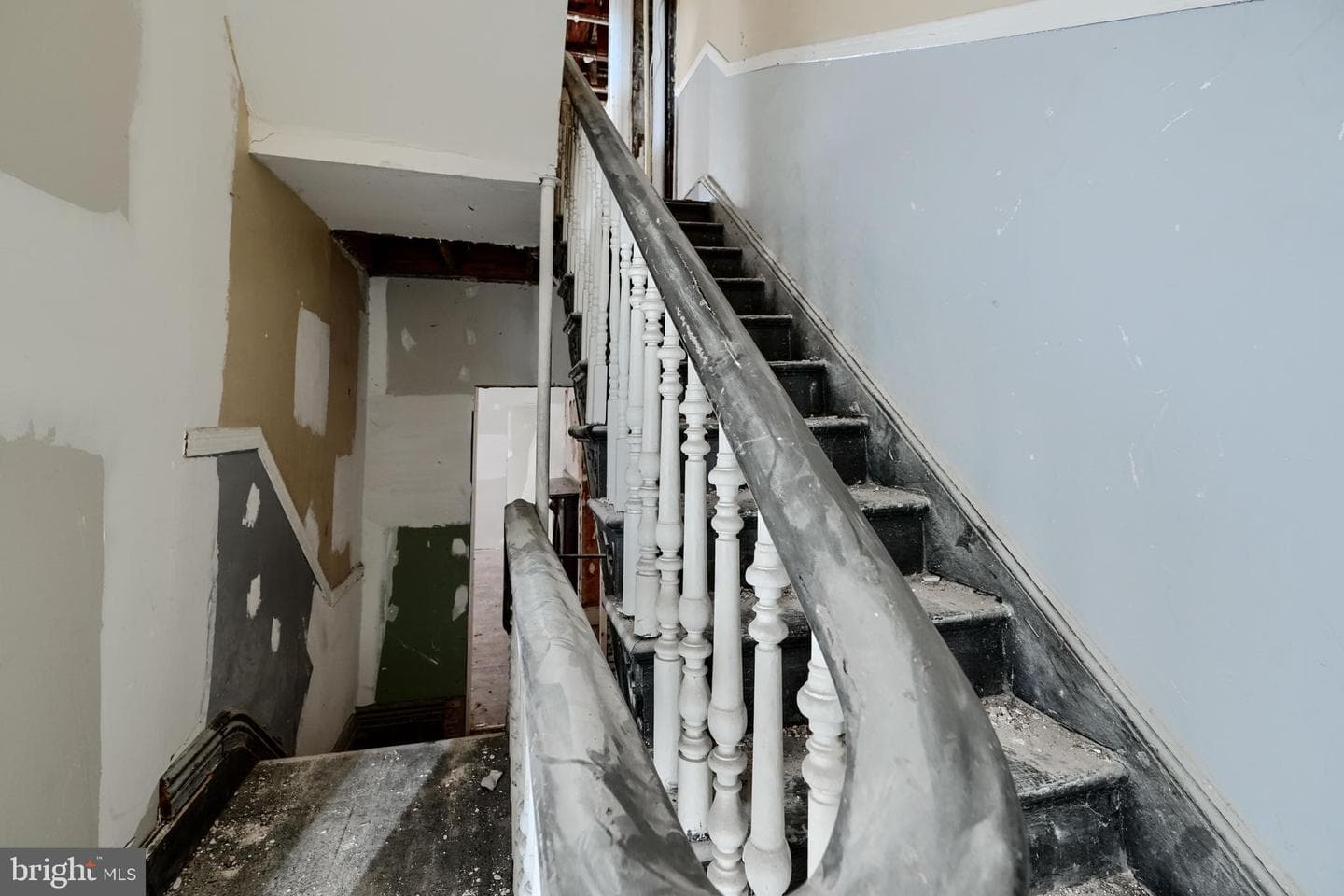 2530 Madison Avenue photo 35