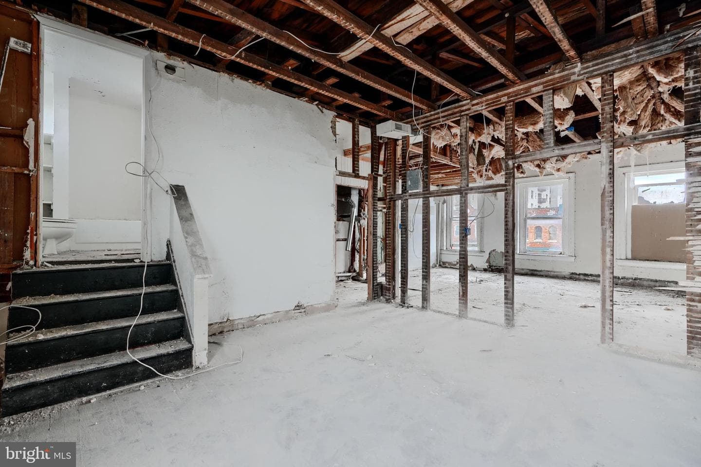 2530 Madison Avenue photo 43
