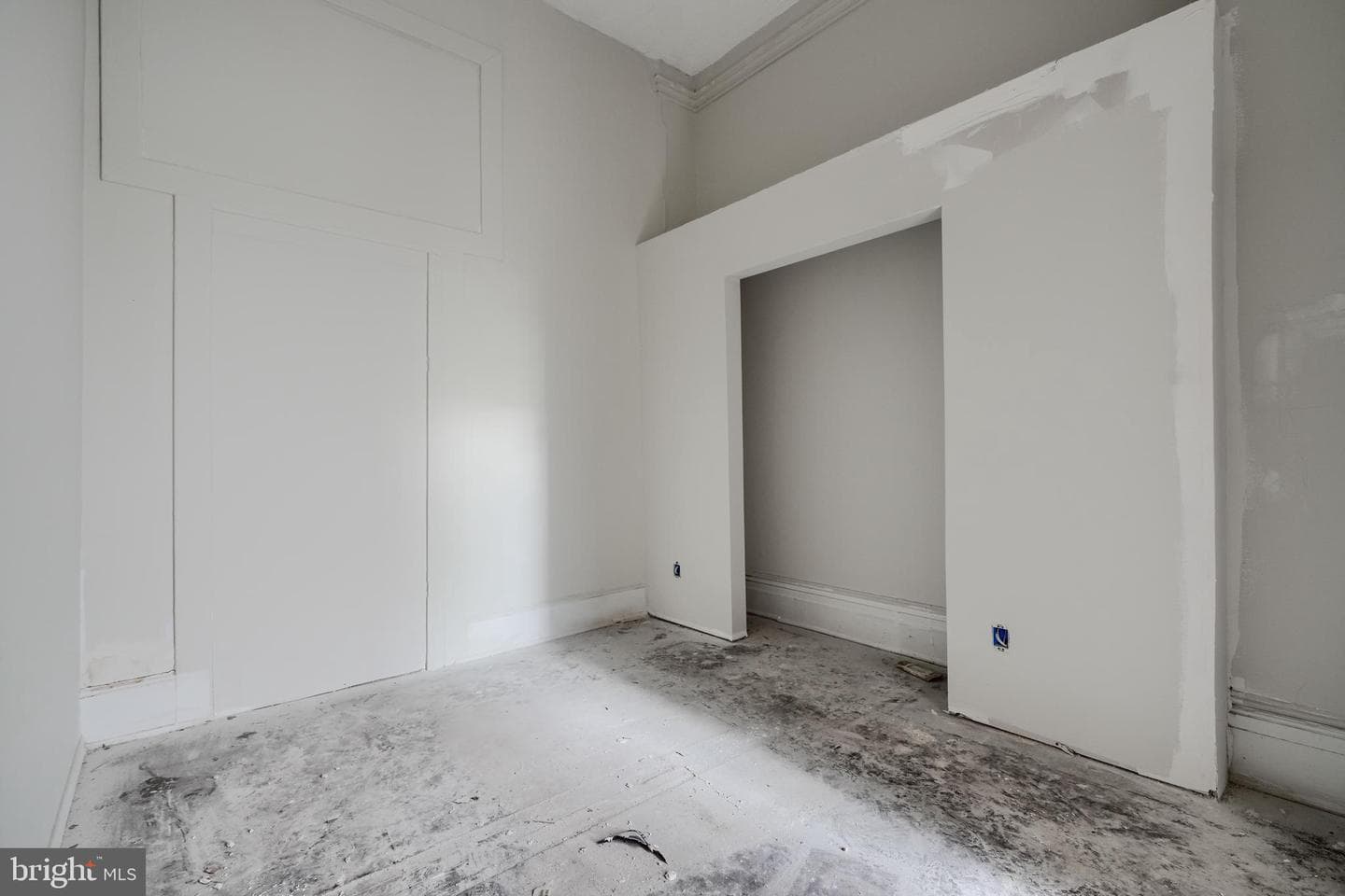 2530 Madison Avenue photo 8